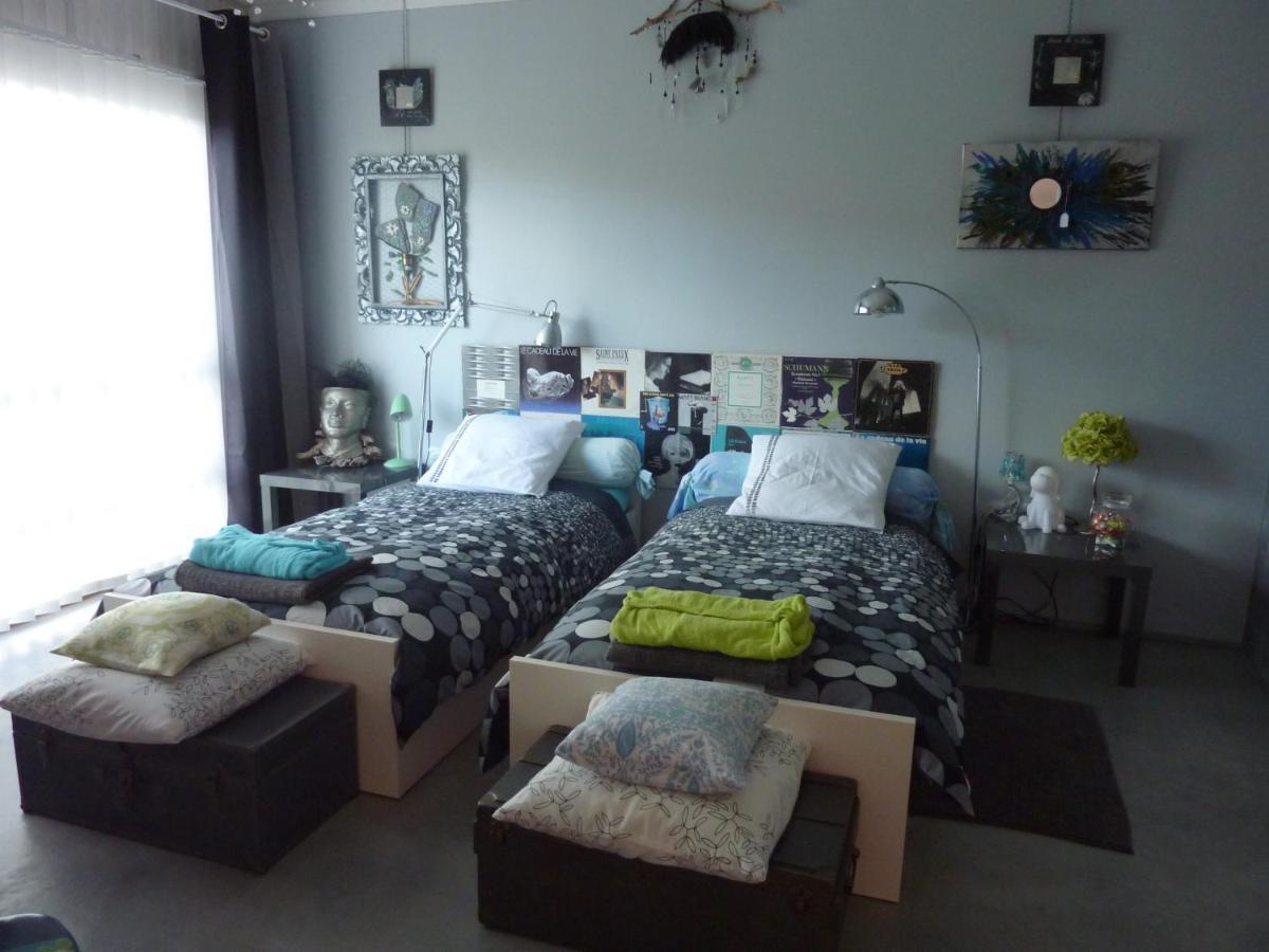 Bed and Breakfast Loft Atypique Villeneuve-de-Rivière Exterior foto