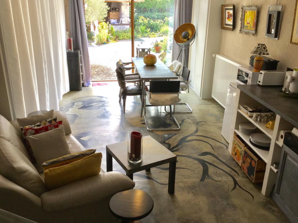 Bed and Breakfast Loft Atypique Villeneuve-de-Rivière Exterior foto
